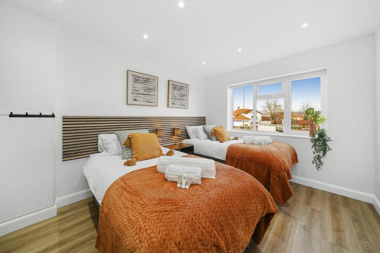 Modern Bungalow In Maidstone Sleeps 5 With Free Parking 外观 照片