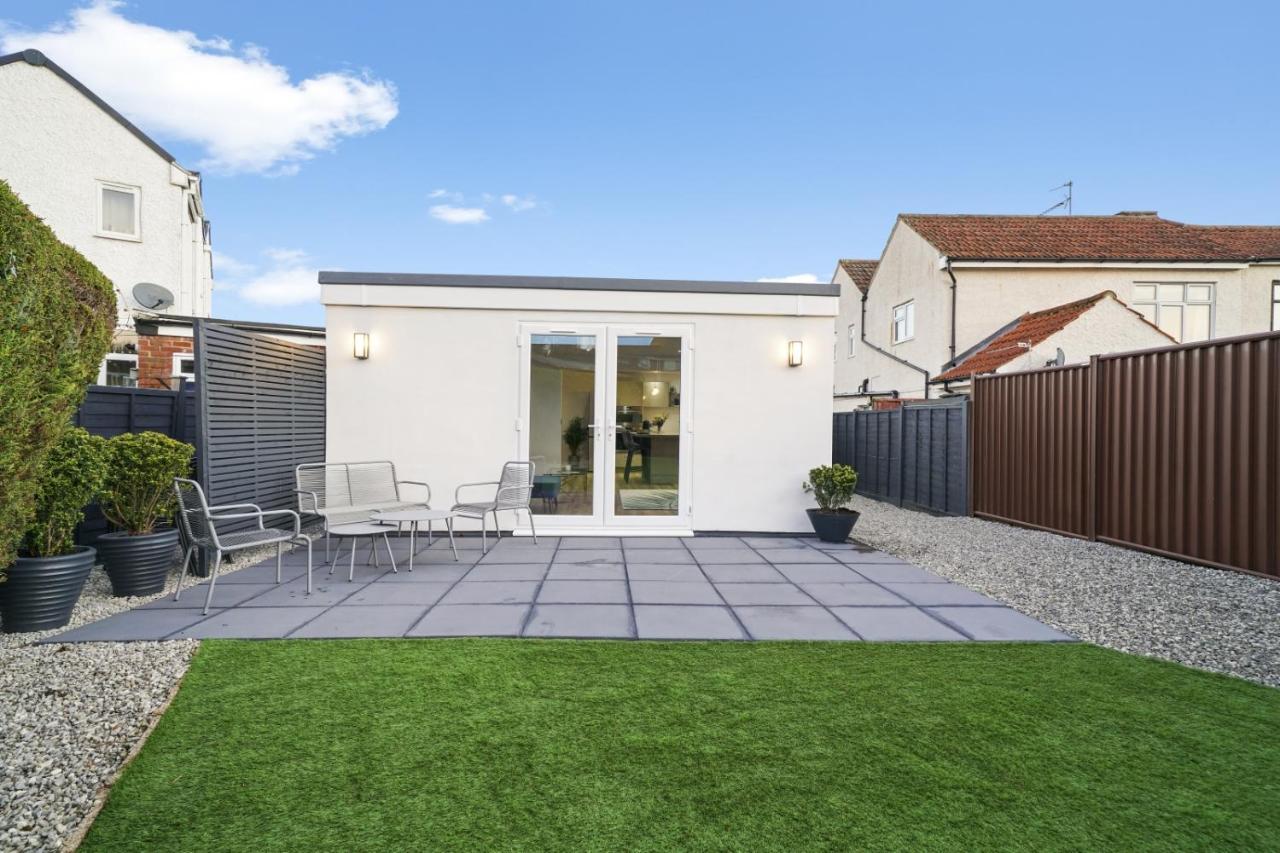 Modern Bungalow In Maidstone Sleeps 5 With Free Parking 外观 照片