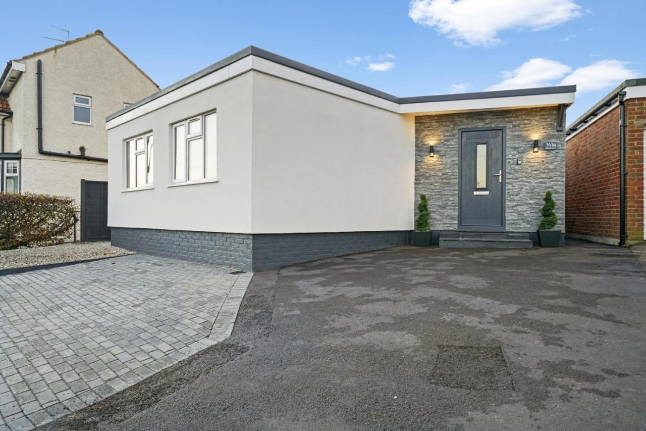 Modern Bungalow In Maidstone Sleeps 5 With Free Parking 外观 照片
